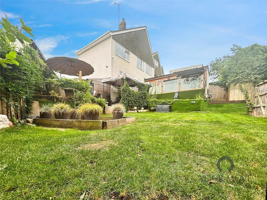 Property photo 1 of 34 Picture No. 45