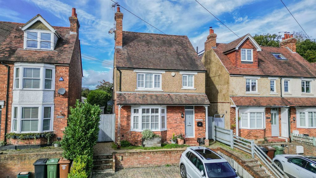 Property photo 1 of 16