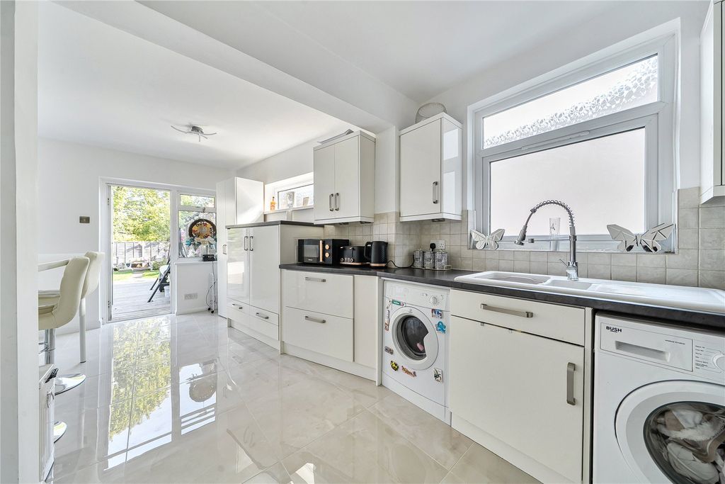 Property photo 3 of 17 Picture No. 09