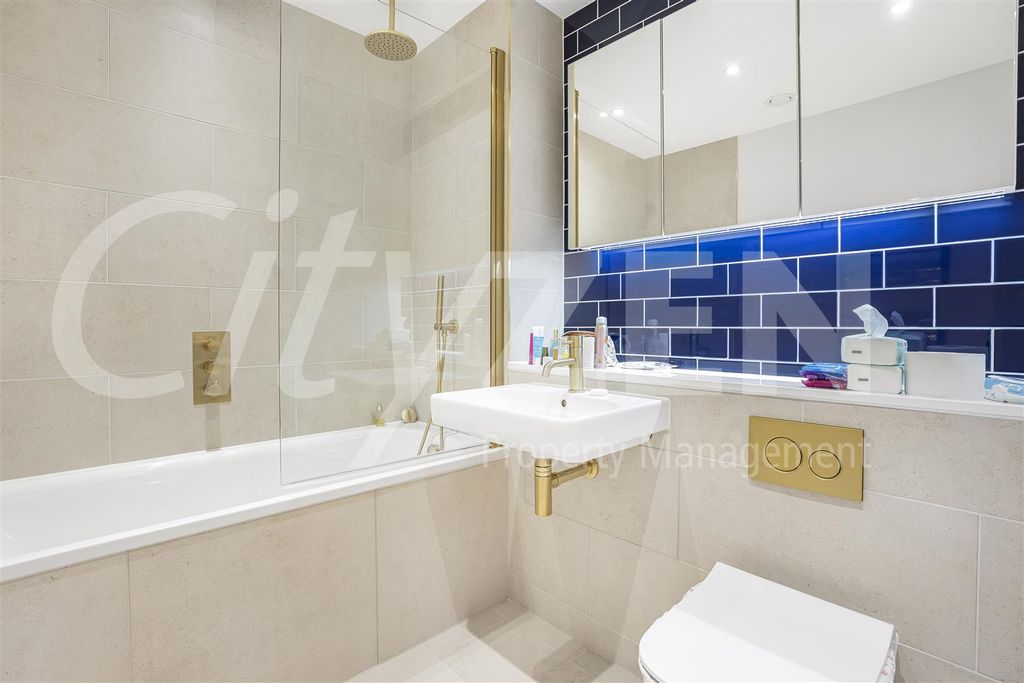 Property photo 2 of 40 Bathroom