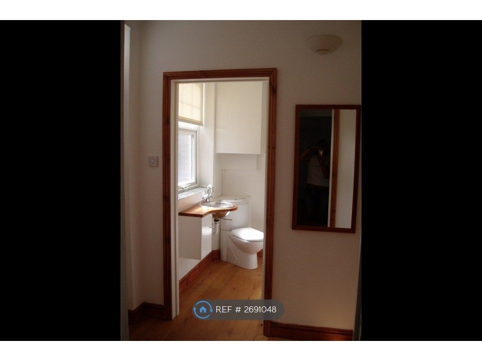 Property photo 3 of 4