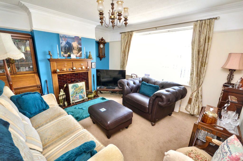 Property photo 3 of 14 Photo 13