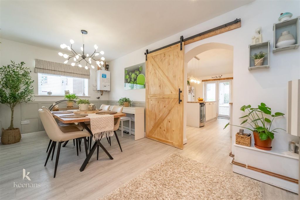 Property photo 1 of 25