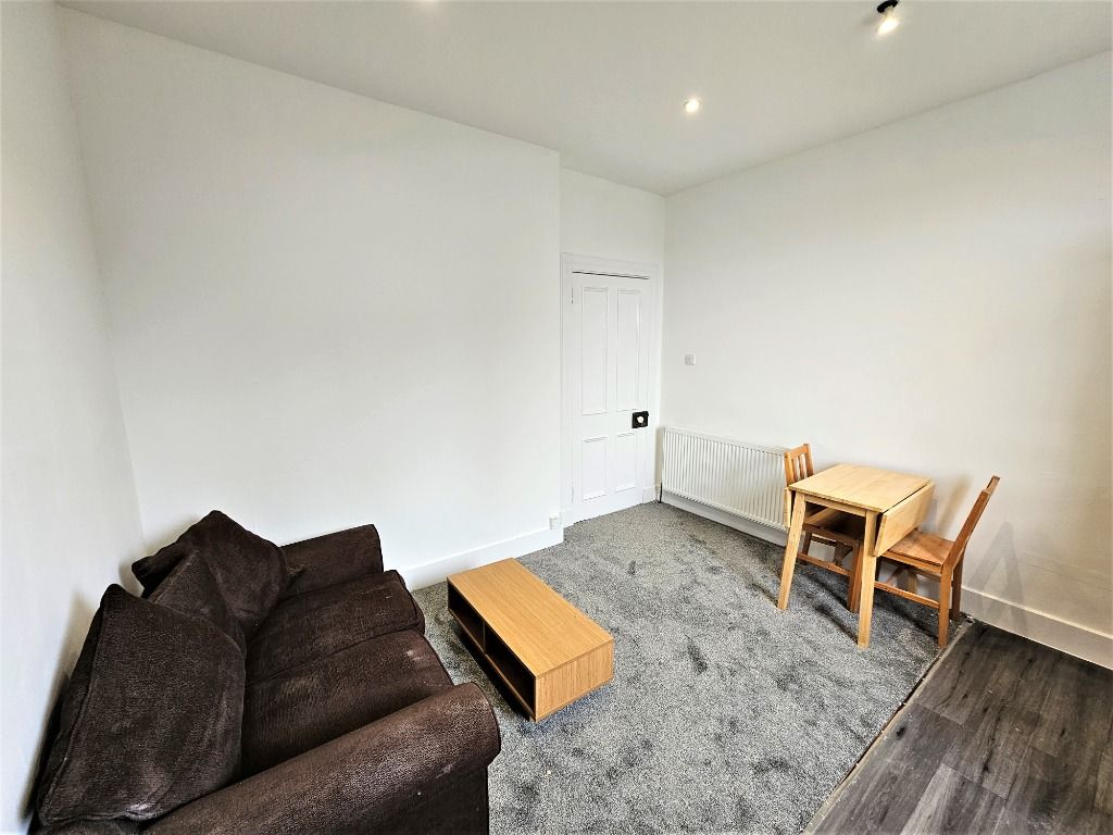 Property photo 3 of 11 Photo 3