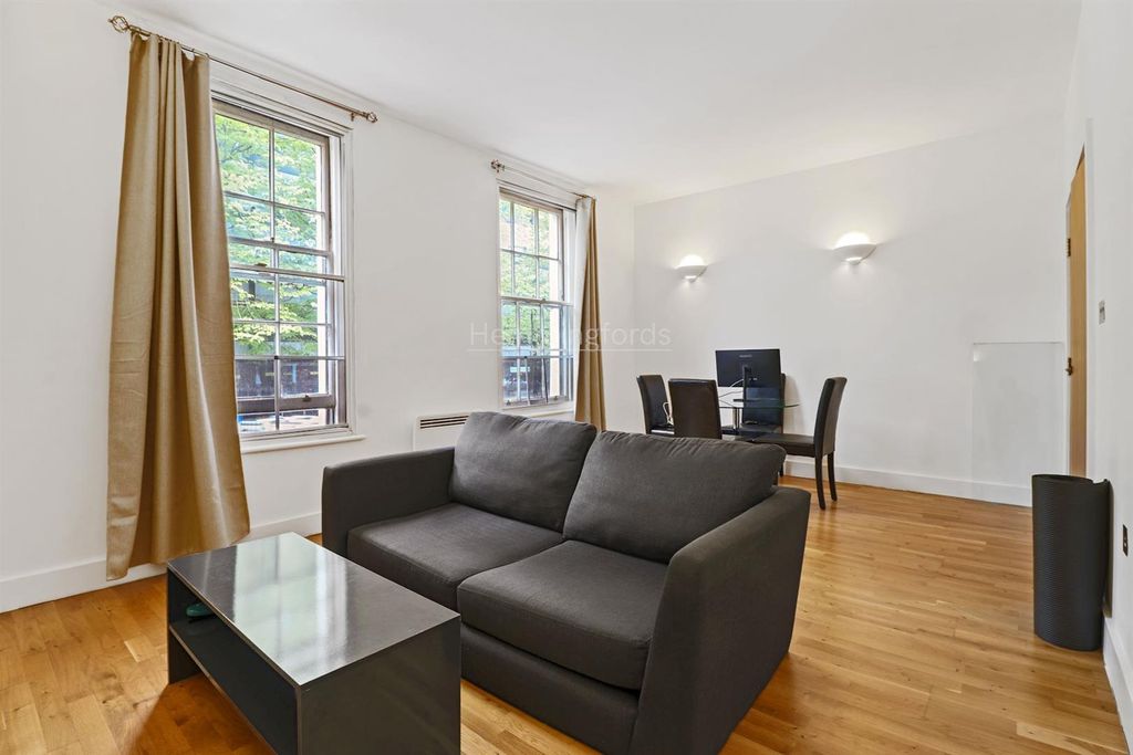 Property photo 2 of 11 10-607Dimg_9728 (1)-Medium.Jpg