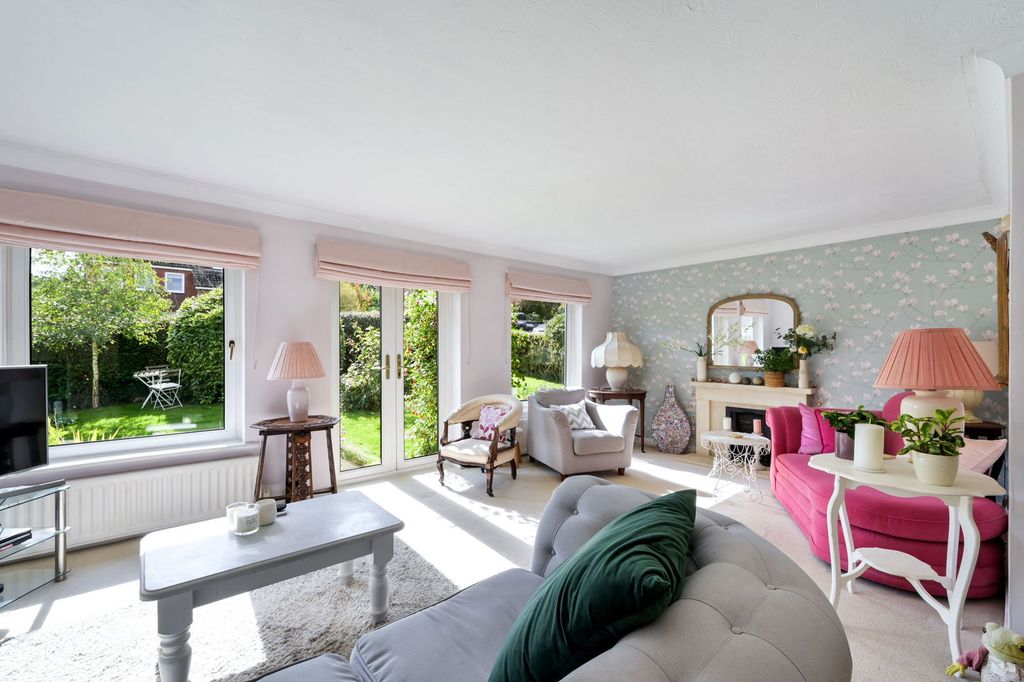 Property photo 2 of 41