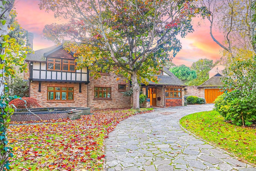 Property photo 1 of 43