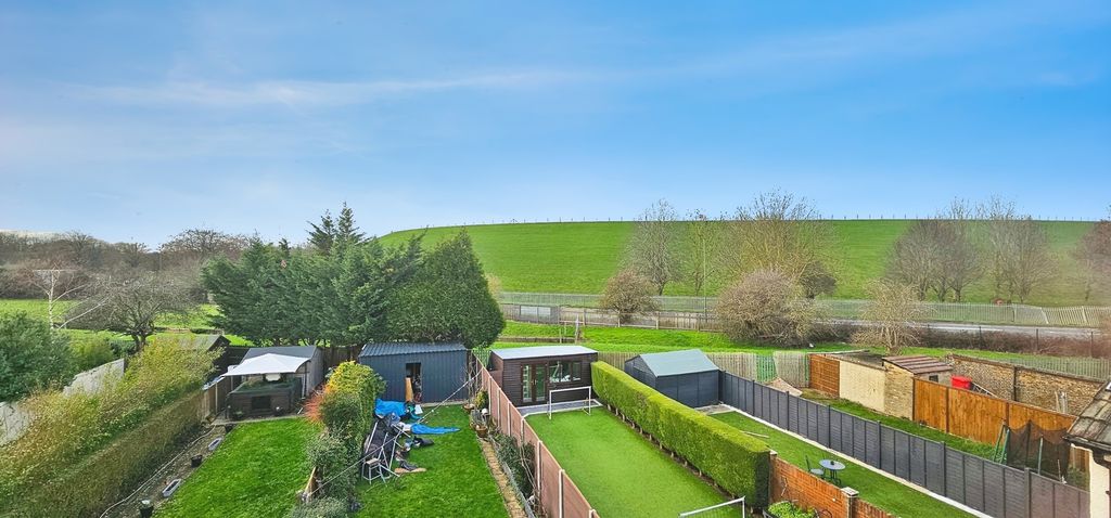 Property photo 3 of 6 View