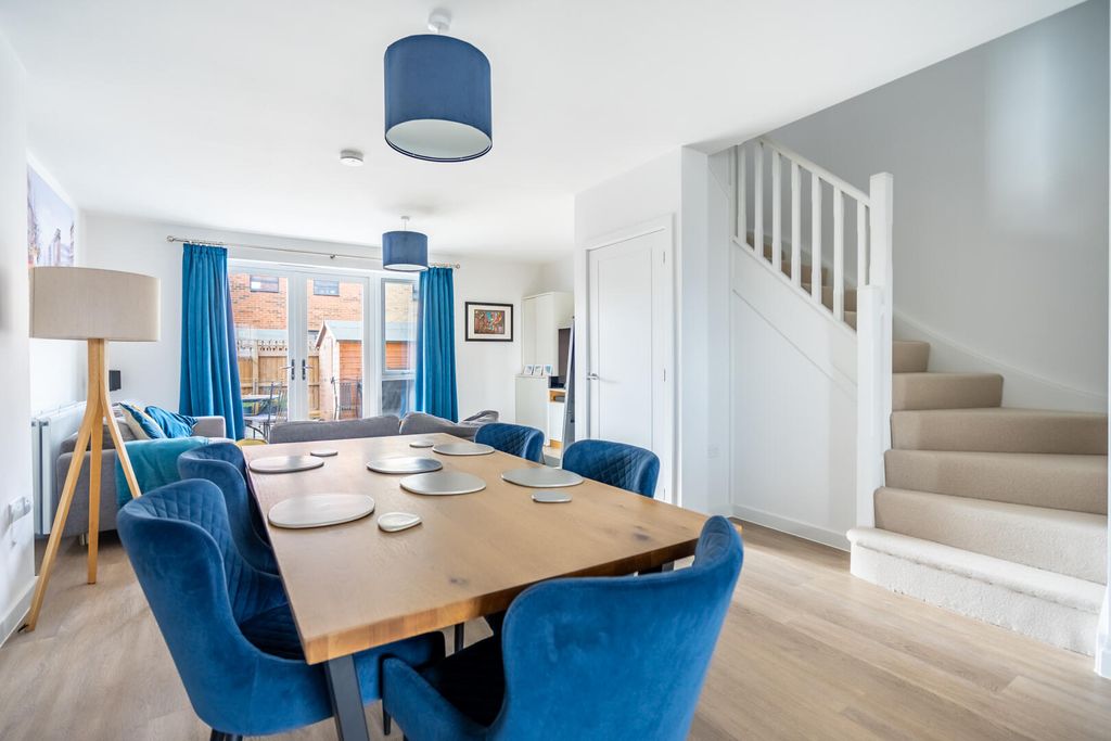 Property photo 3 of 15 Dining Room