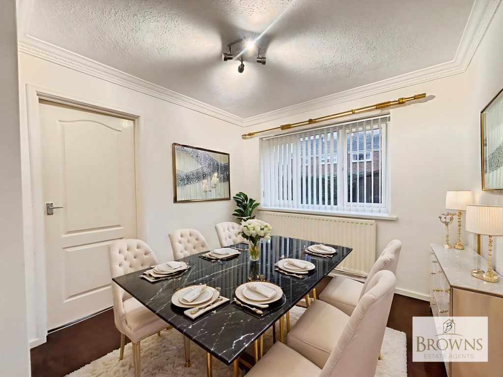 Property photo 3 of 27 4851903