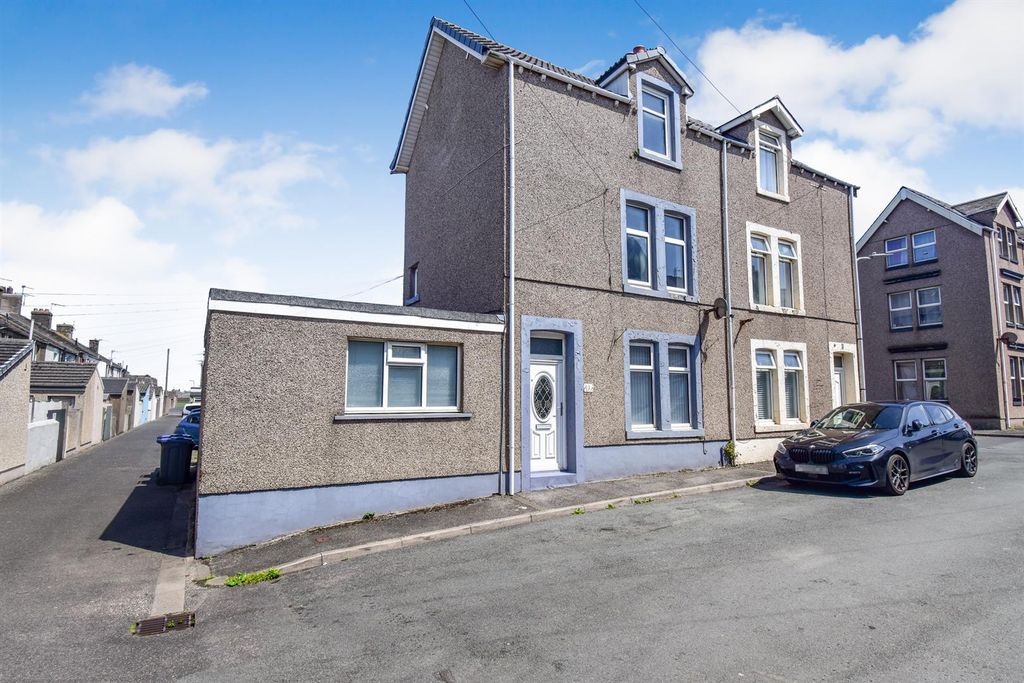 Property photo 1 of 10