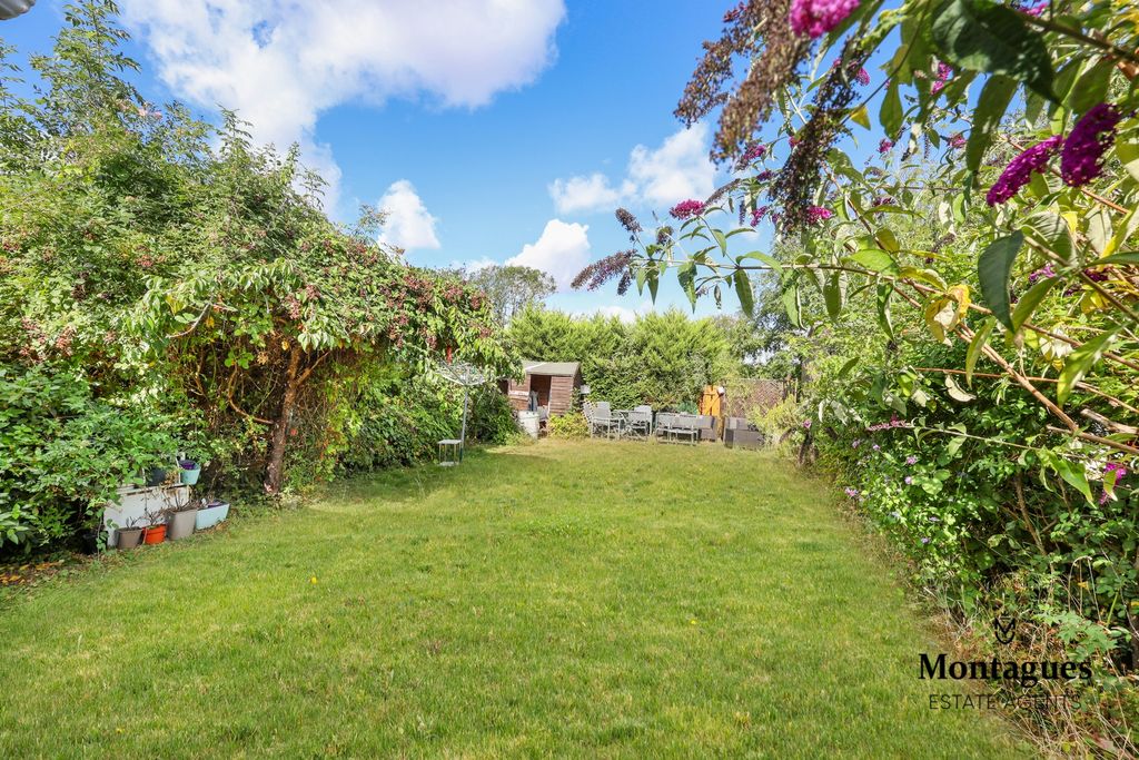 Property photo 2 of 28 Photo 21