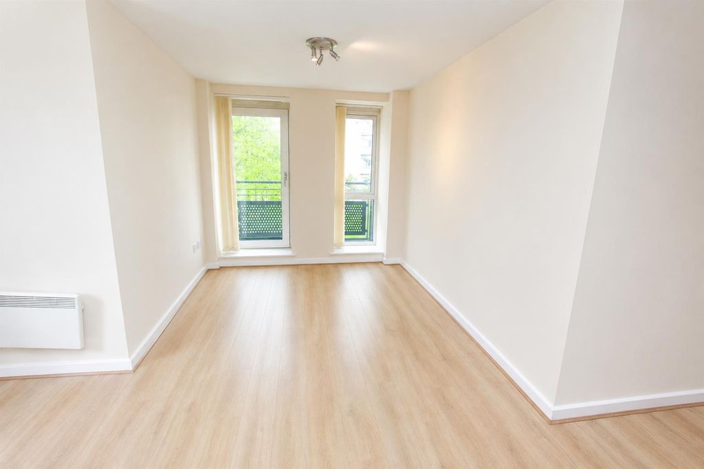 Property photo 3 of 9 6.Png
