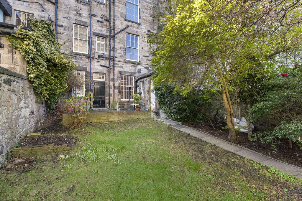 Property photo 2 of 26 Picture No. 42