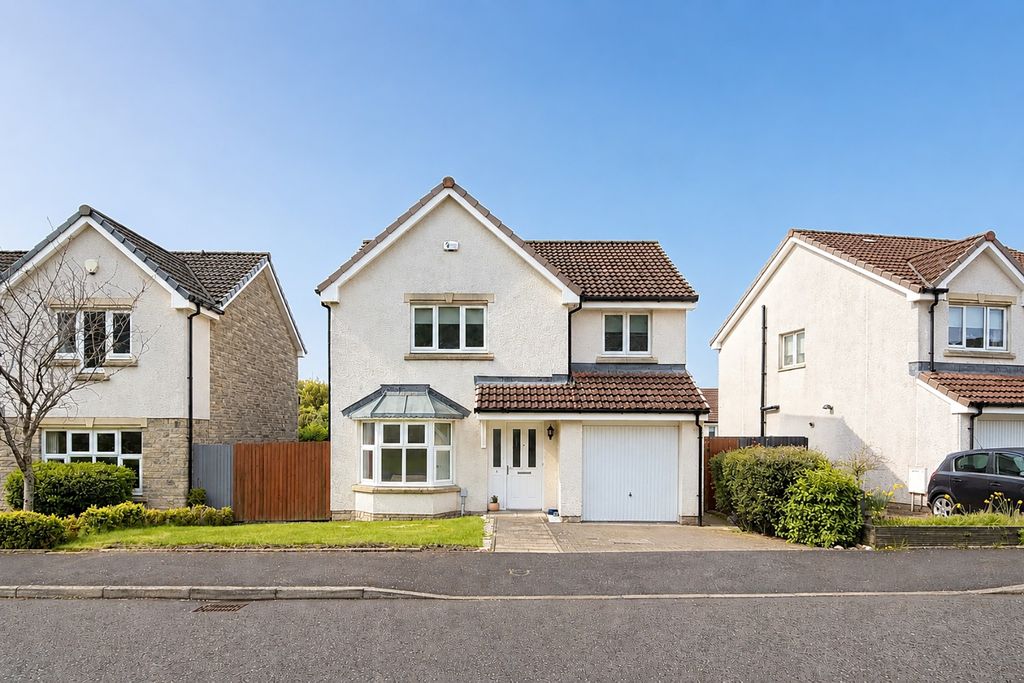 Property photo 1 of 42