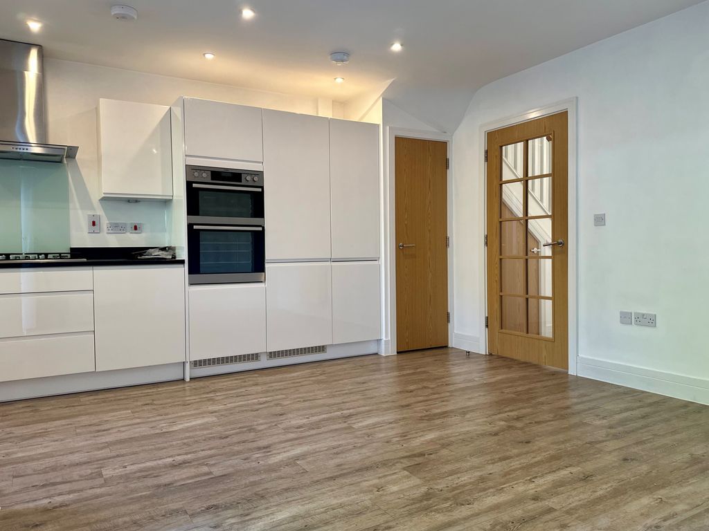 Property photo 2 of 27 1