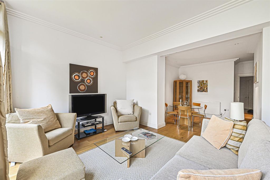 Property photo 3 of 11 606-8-Dean-Ryle-Street04.Jpg