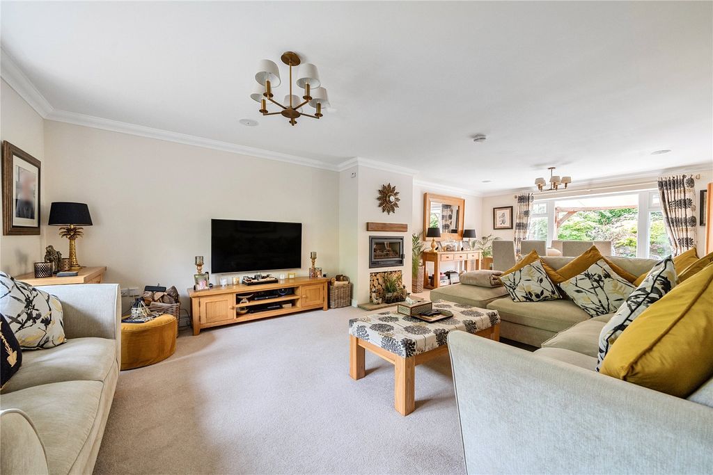 Property photo 2 of 33 Picture No. 03