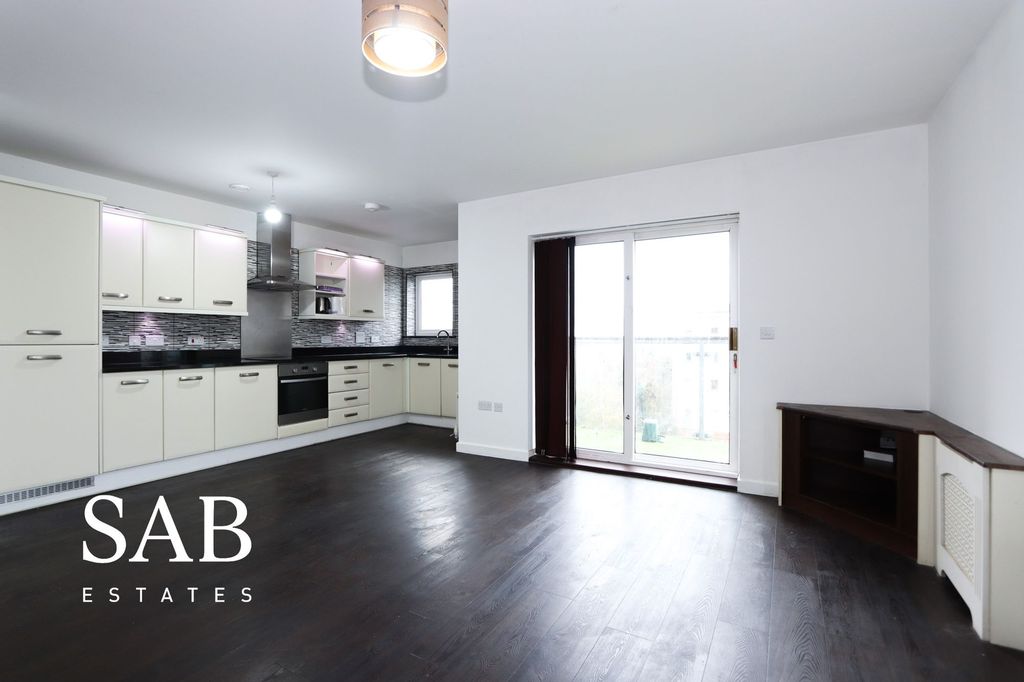 Property photo 2 of 10