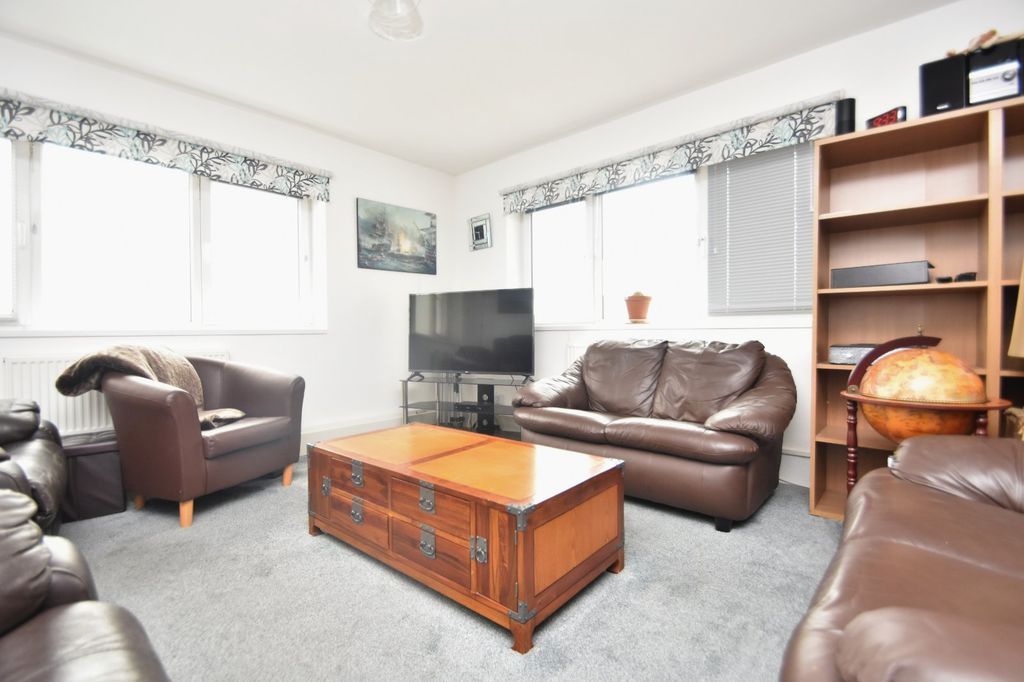 Property photo 2 of 8 Picture No. 07