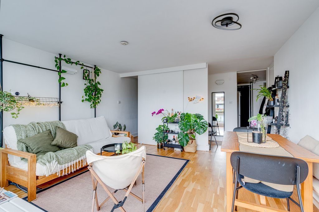 Property photo 1 of 6 Img_36919_10_Original