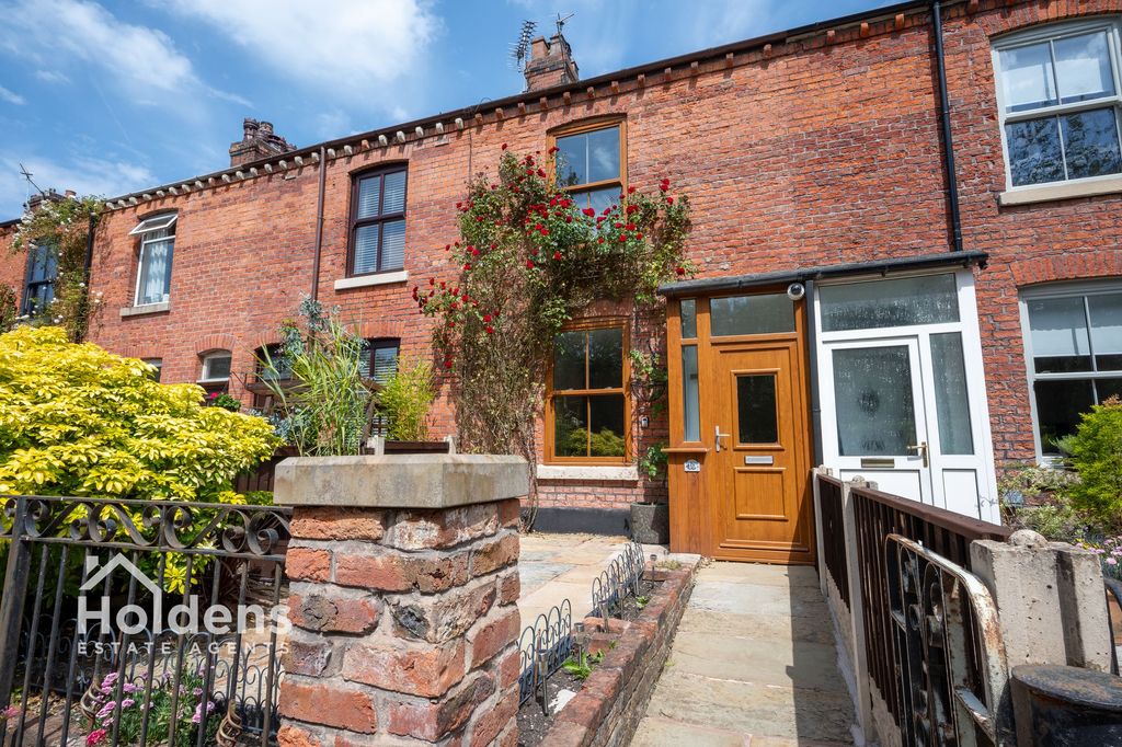 Property photo 1 of 18