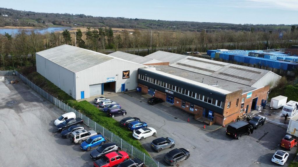 Property photo 1 of 9 Original-01C086F2-Fbc4-46Fa-835F-908D47527F30.Jpeg