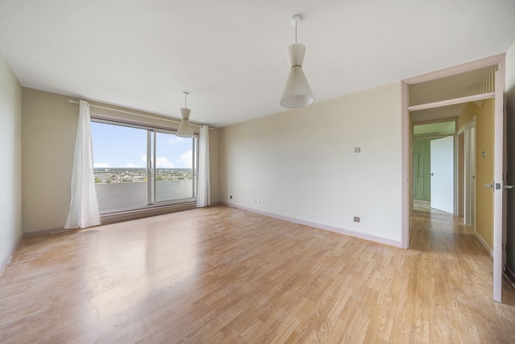Property photo 2 of 7 1158980 (2)