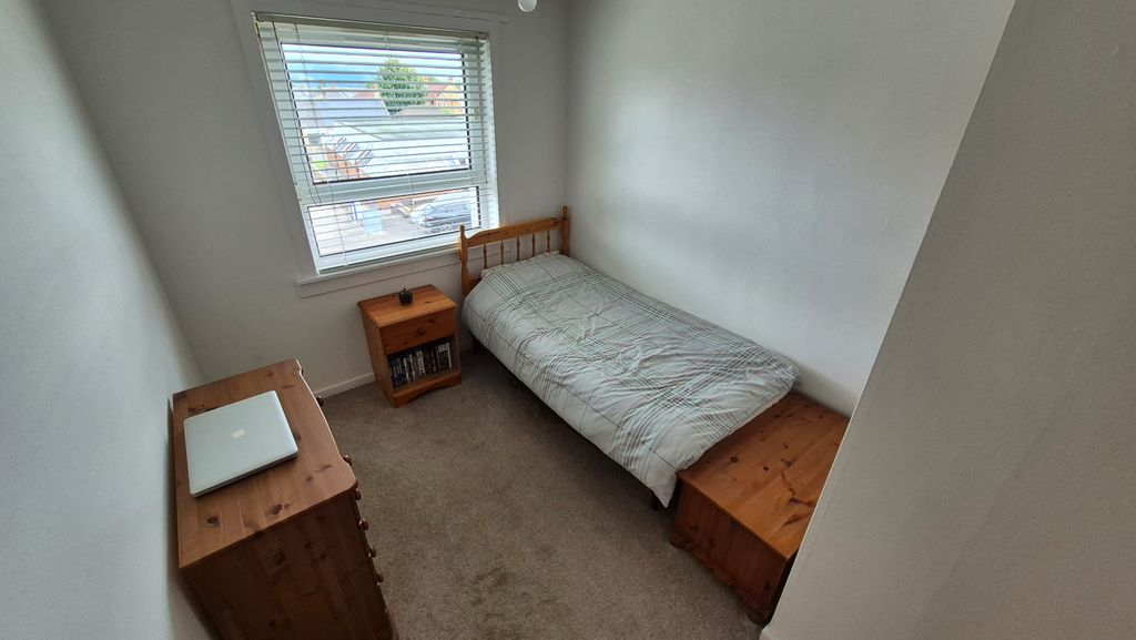 Property photo 3 of 25 Bedroom 3