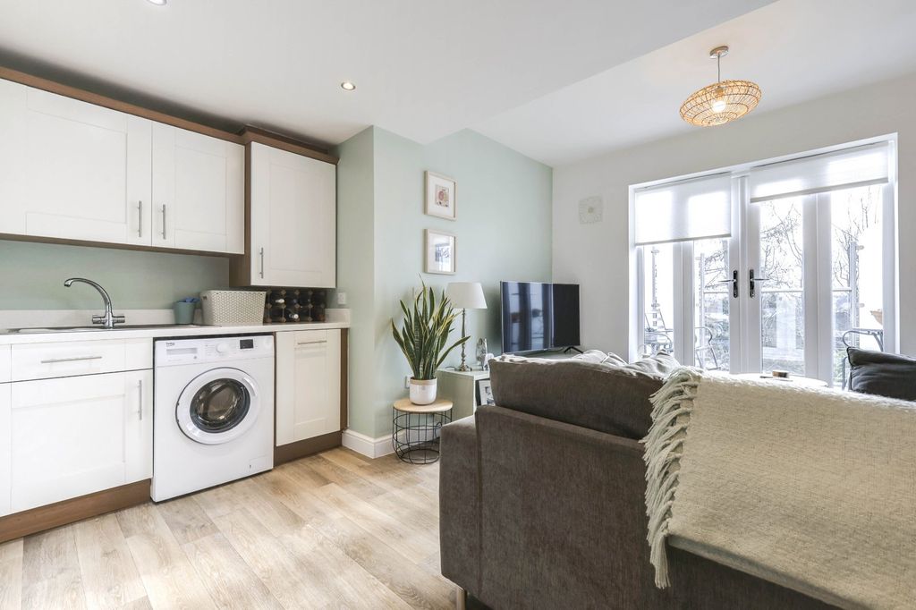 Property photo 3 of 15 Picture No. 04