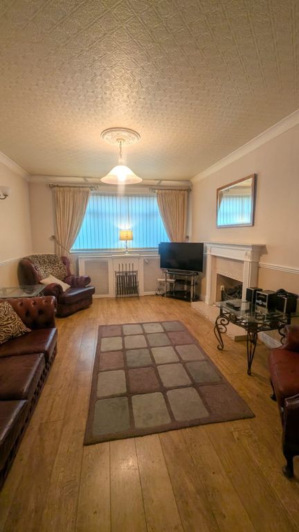 Property photo 3 of 10 Living Room