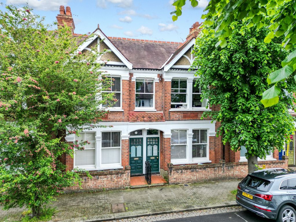 Property photo 1 of 16