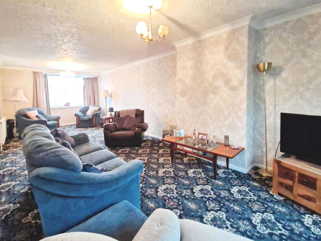 Property photo 2 of 18 Pbox-Img.Jpg