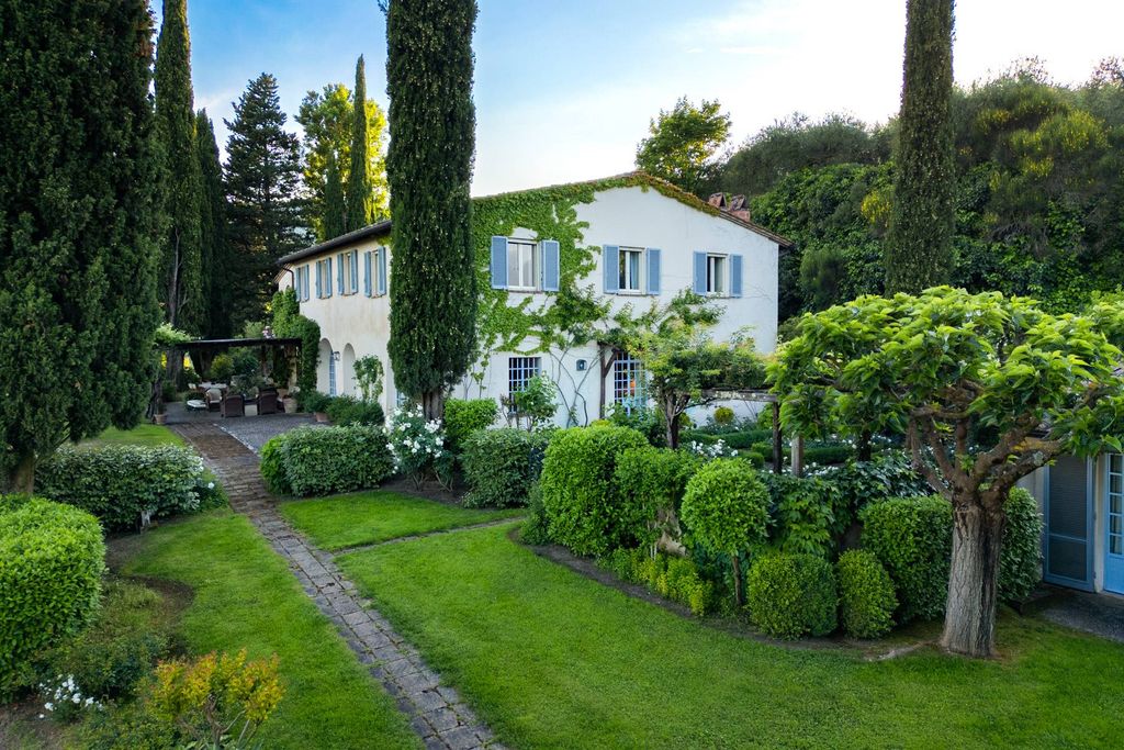 Property photo 1 of 30