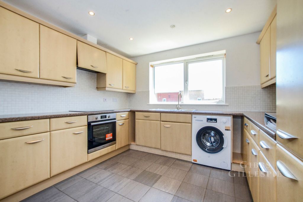 Property photo 2 of 14 Pbox-Img.Jpg