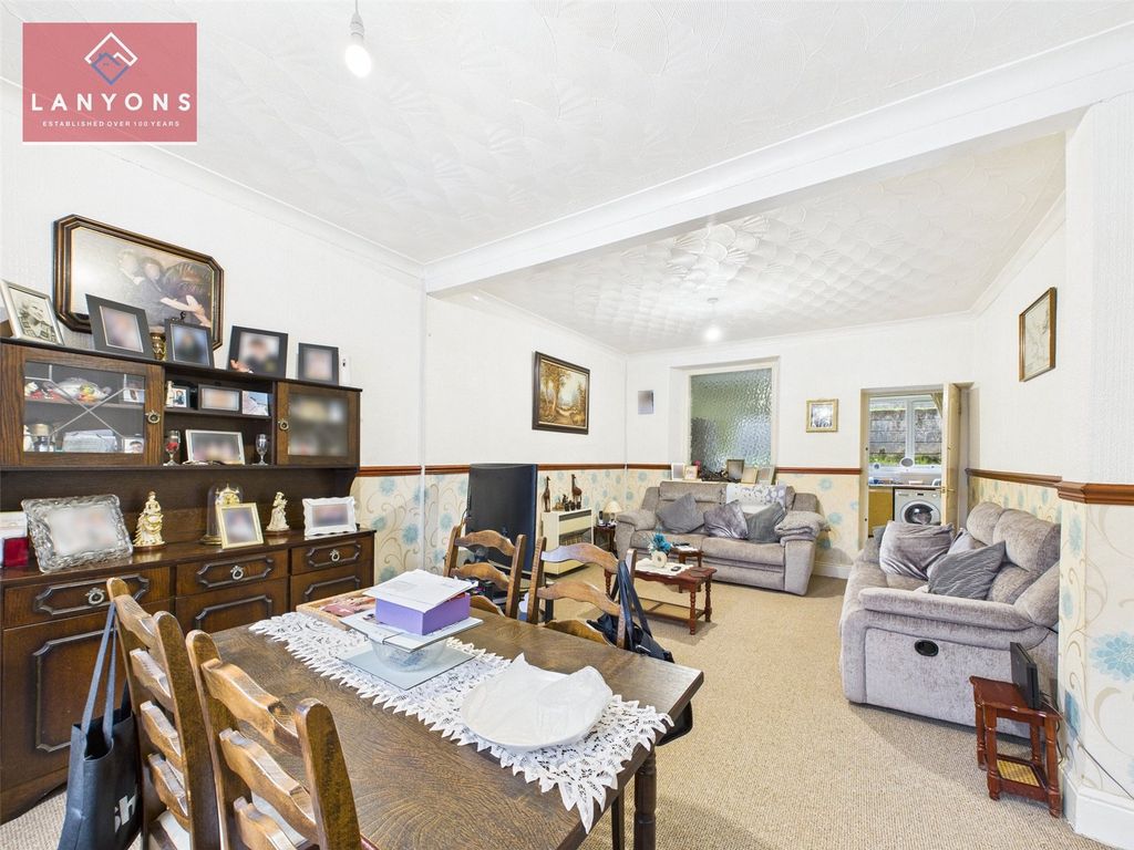 Property photo 3 of 12 Picture No. 3