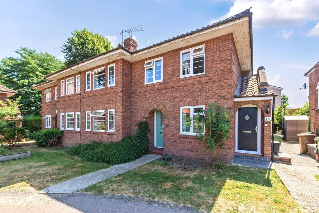 Property photo 1 of 12