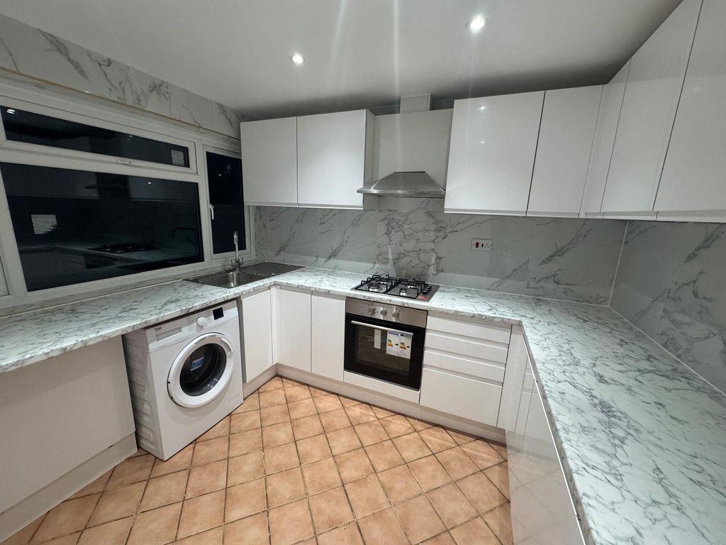 Property photo 2 of 9 Gallery