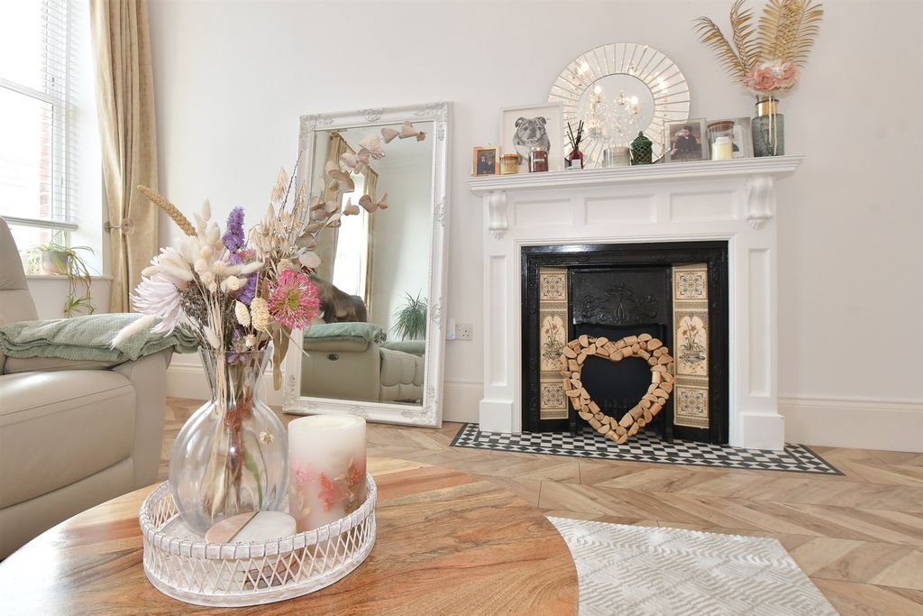 Property photo 3 of 10 Internal Lifestyle Photograph
