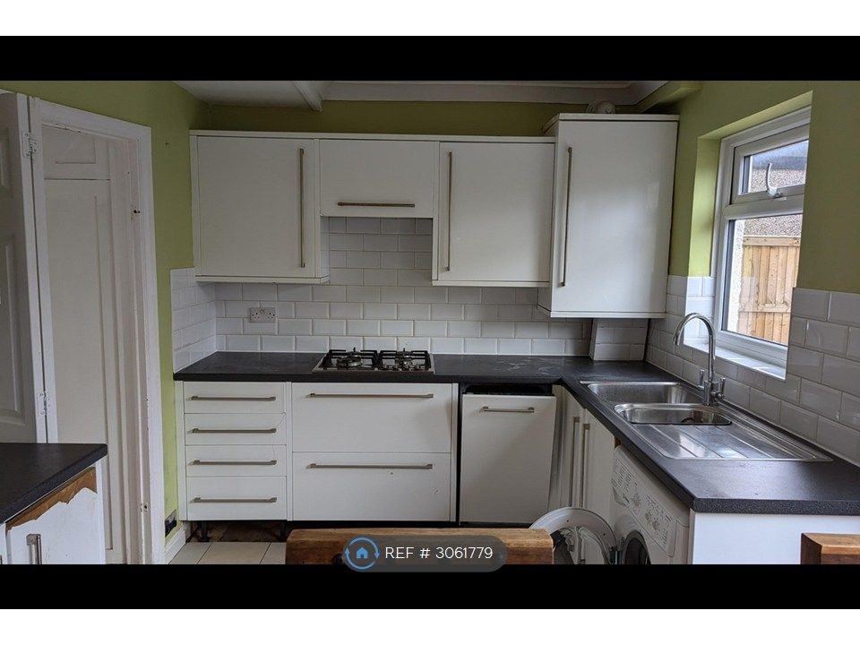Property photo 3 of 23