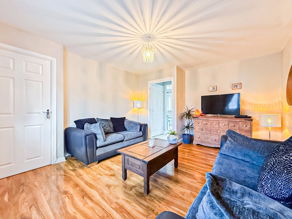 Property photo 3 of 13 Picture No. 02