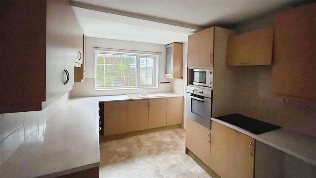 Property photo 3 of 7 Picture 3