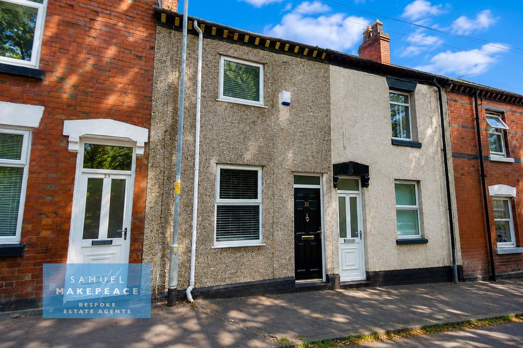Property photo 1 of 16 Stunning Three Bedroom Terraced Property With Immaculate Interiors