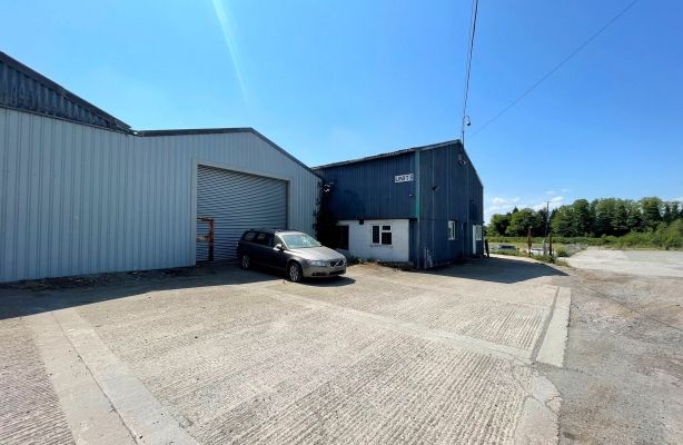 Property photo 1 of 2