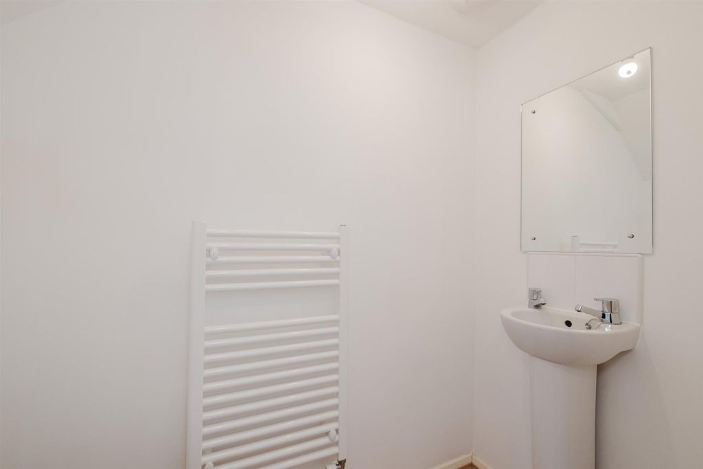 Additional image 7 of 2 bed semi-detached house to rentLakeside North, Scunthorpe DN16