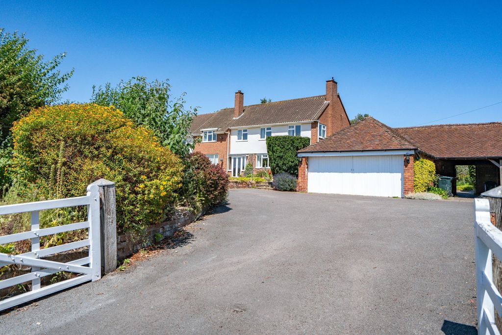 Property photo 2 of 48