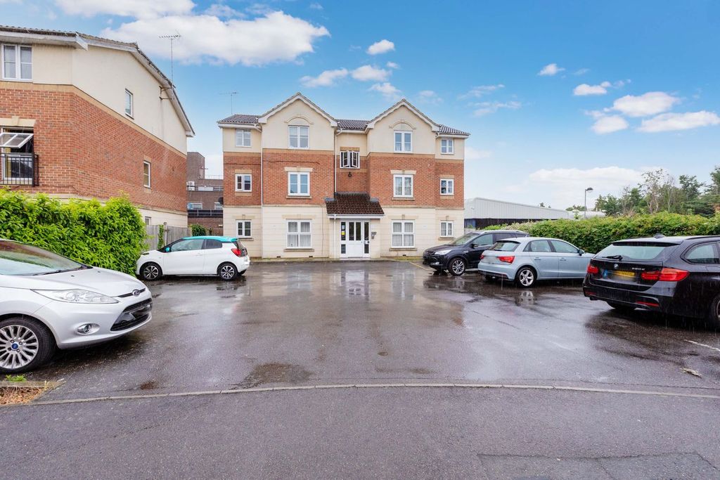 Property photo 1 of 10