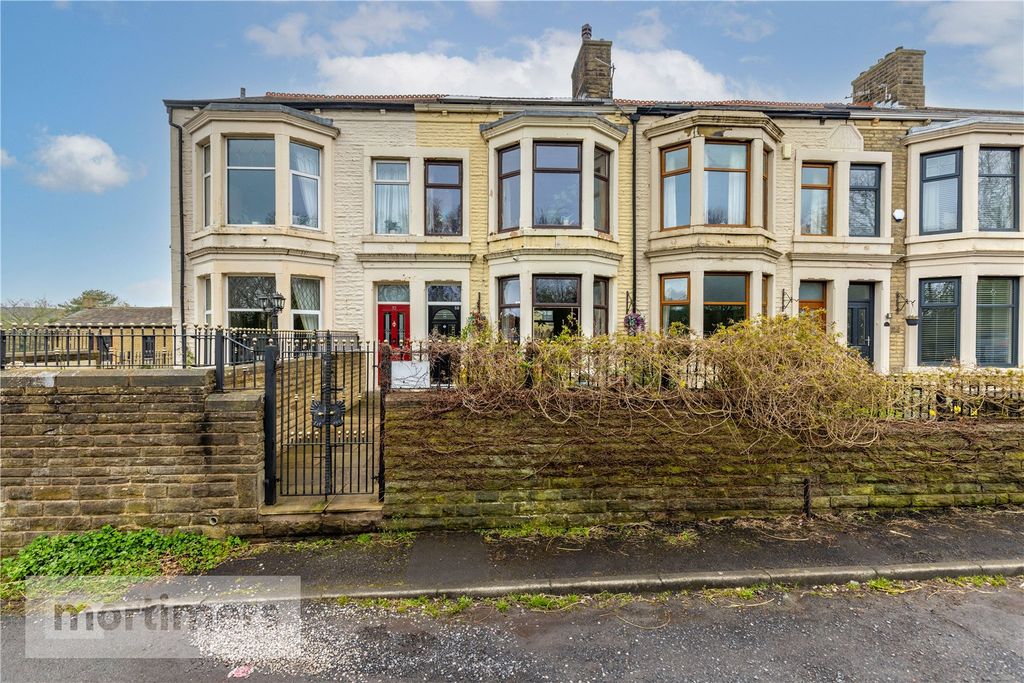 Property photo 1 of 23 Front External