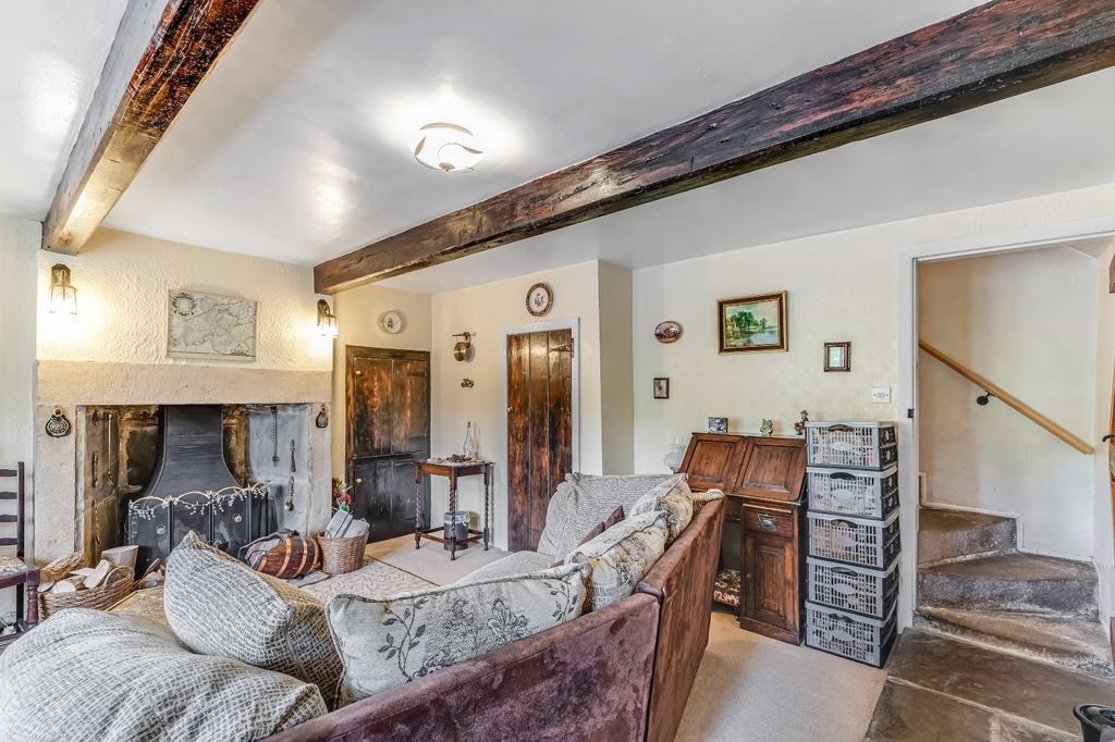 Property photo 3 of 18 Picture 3