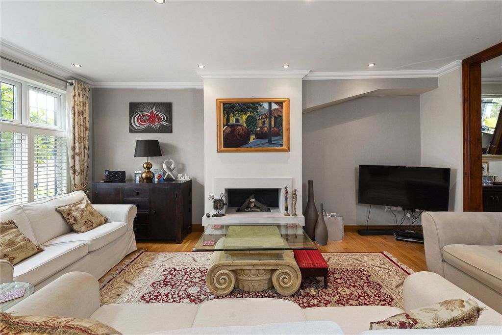 Property photo 3 of 21 Reception Room